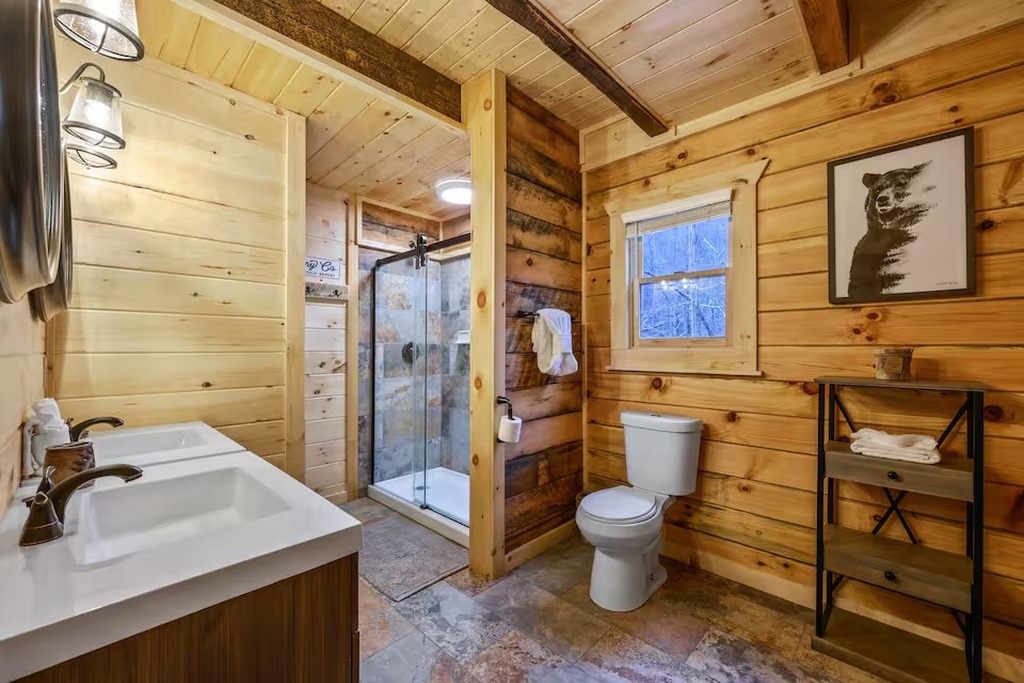 Bear Paws Cabin