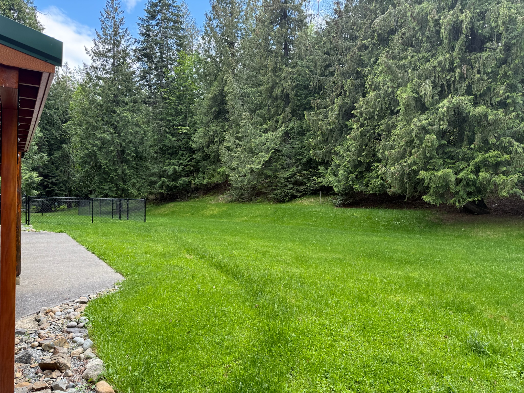 Lawn at top of driveway