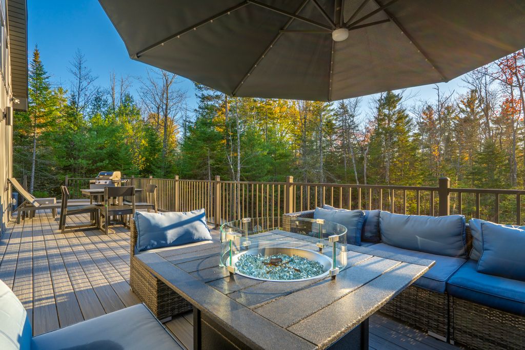 Your front-row seat to Maine’s quiet beauty — forest views, fresh air, and a cozy fire to end the day.