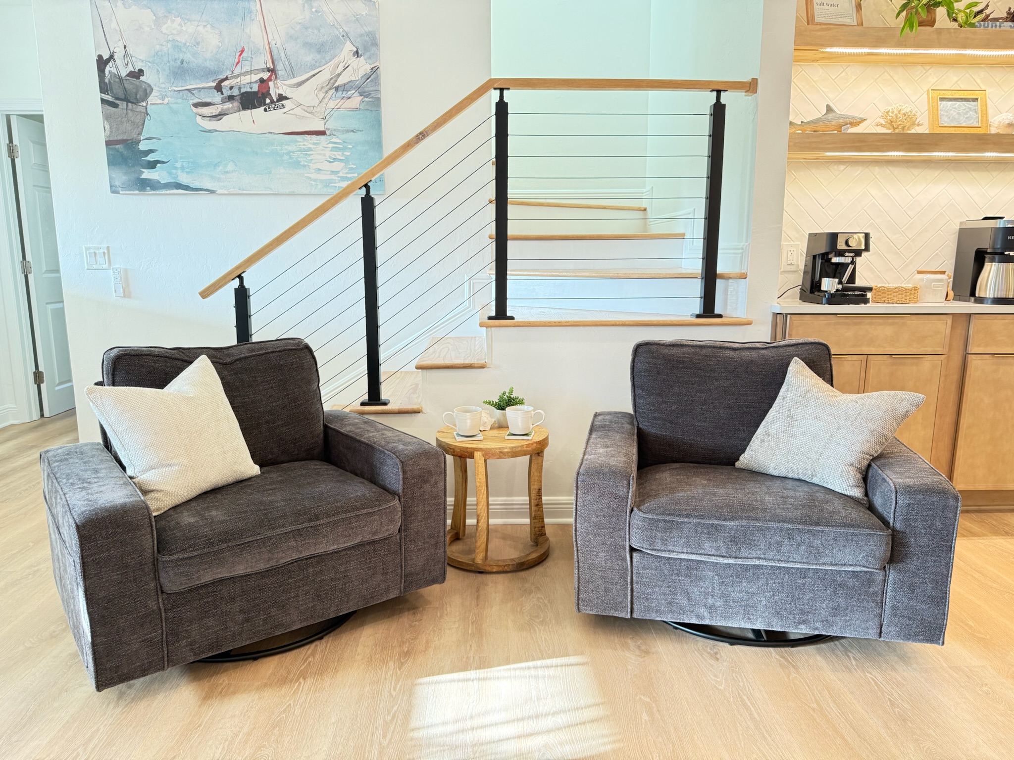 Cue cozy corner. Twice the comfort, zero the stress