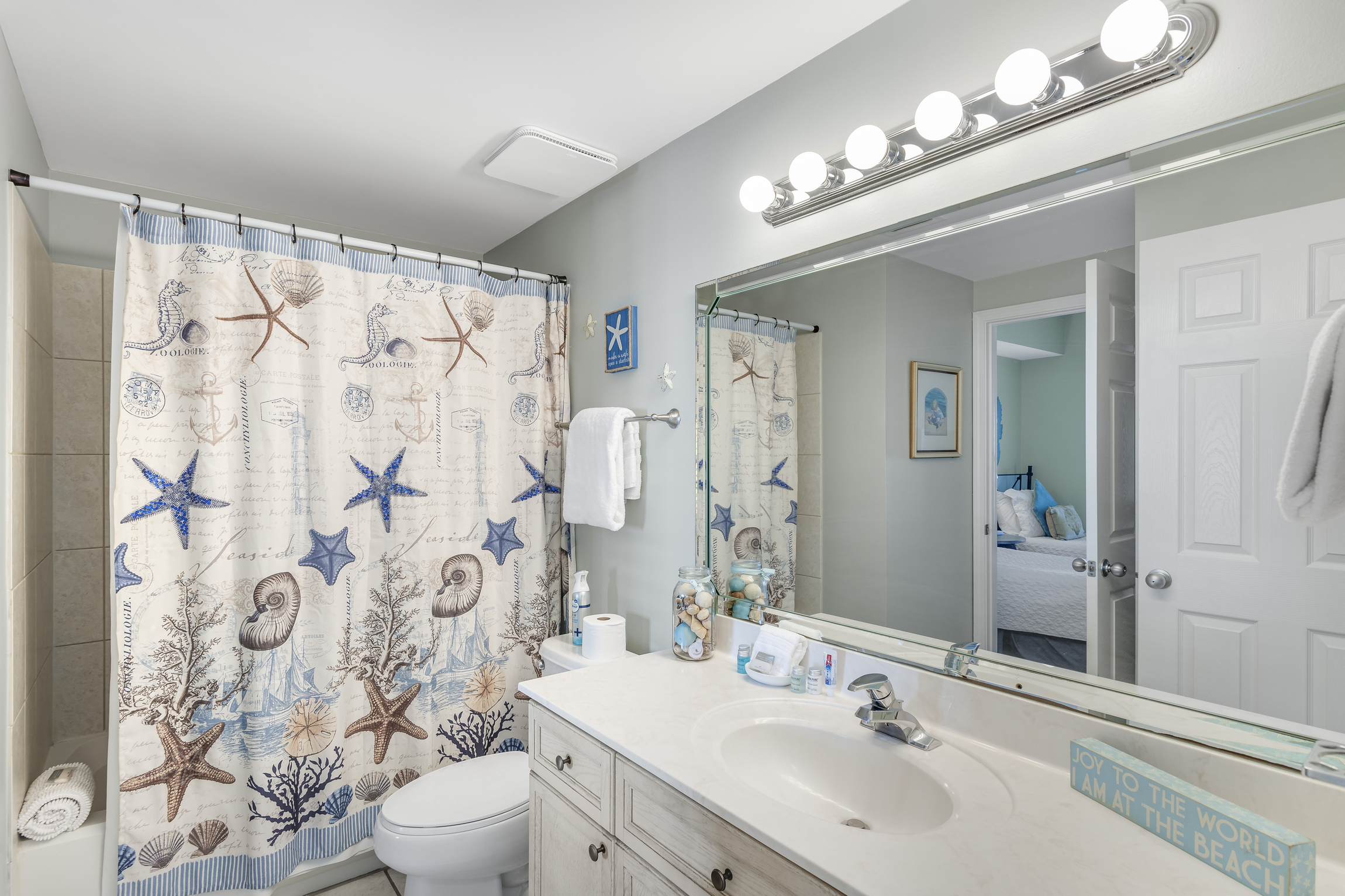 Bathroom 2 - connected to Twin bedroom