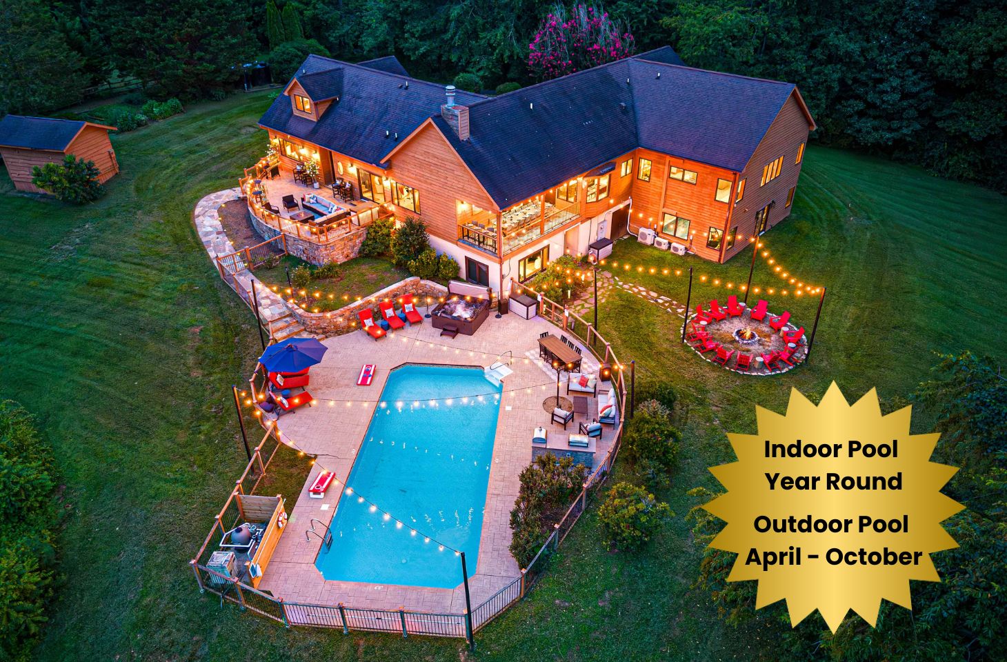 ✨Twin Oaks Lodge - the best home for you and yours to vacation, relax and enjoy! Every bit of this home is created for you. From family reunions to friend getaways to girl trips, this is the ultimate home.