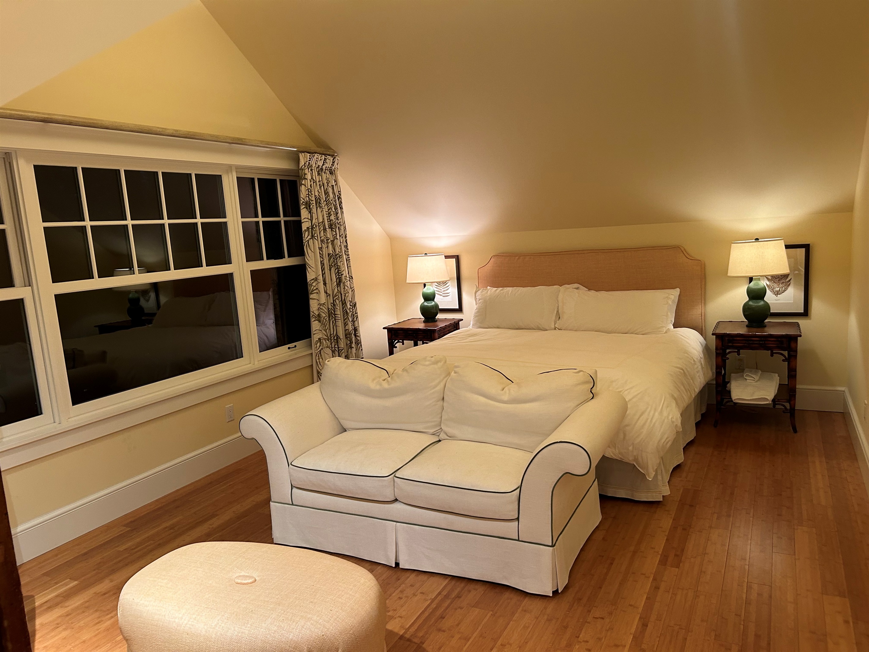 King bed, sofa, ample closet space. Vaulted ceilings, and water views.