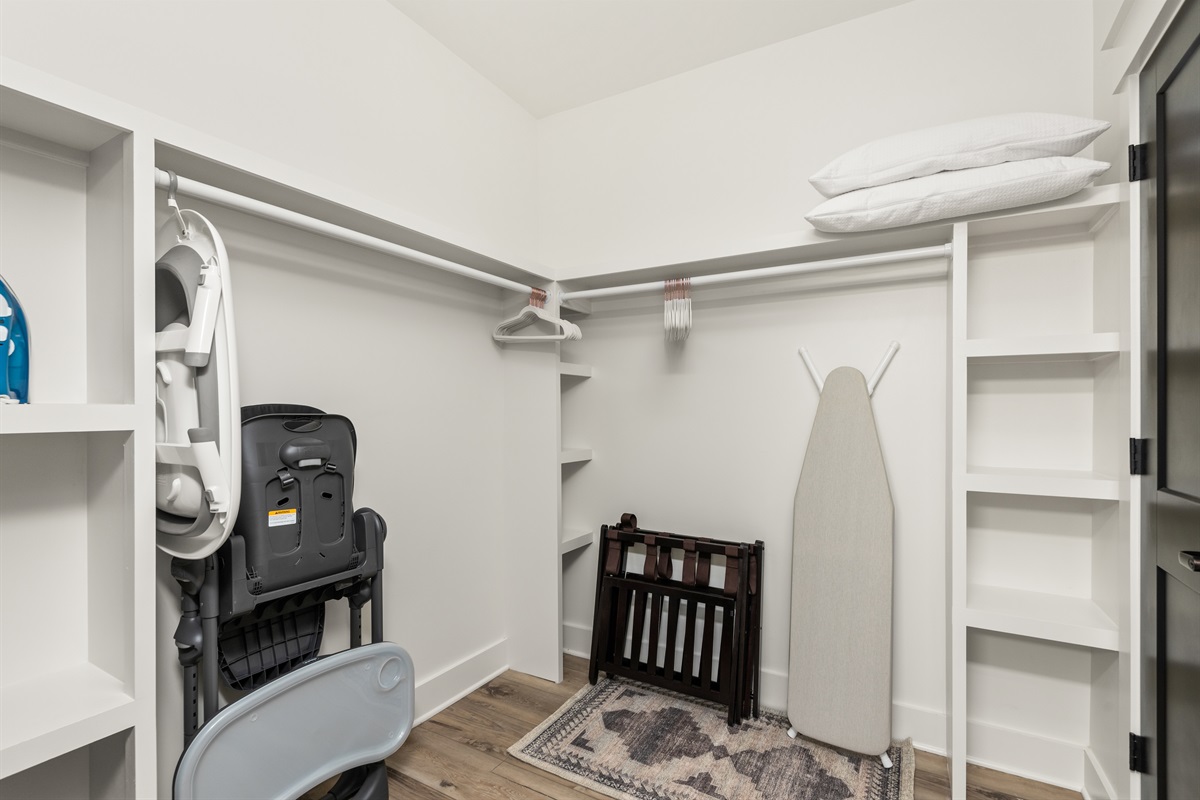 Primary Bedroom: Spacious Closet.