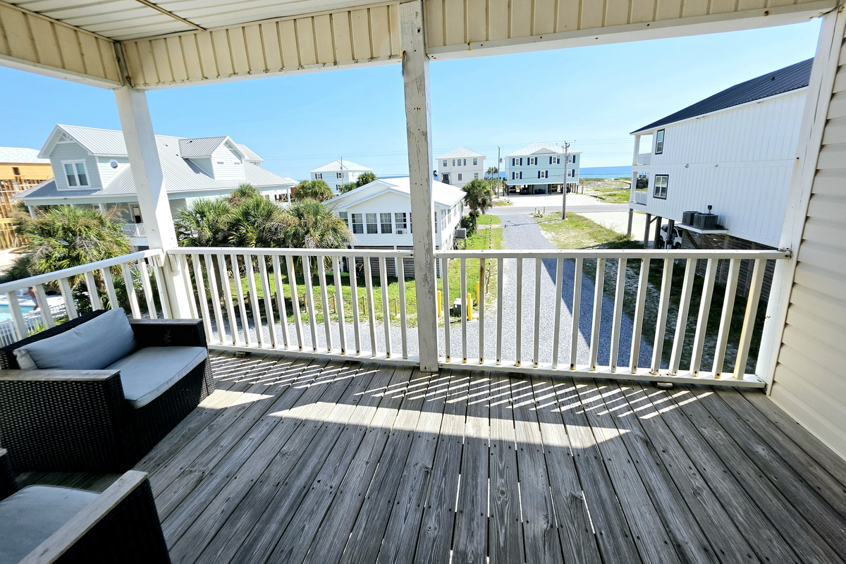 Spacious covered balcony