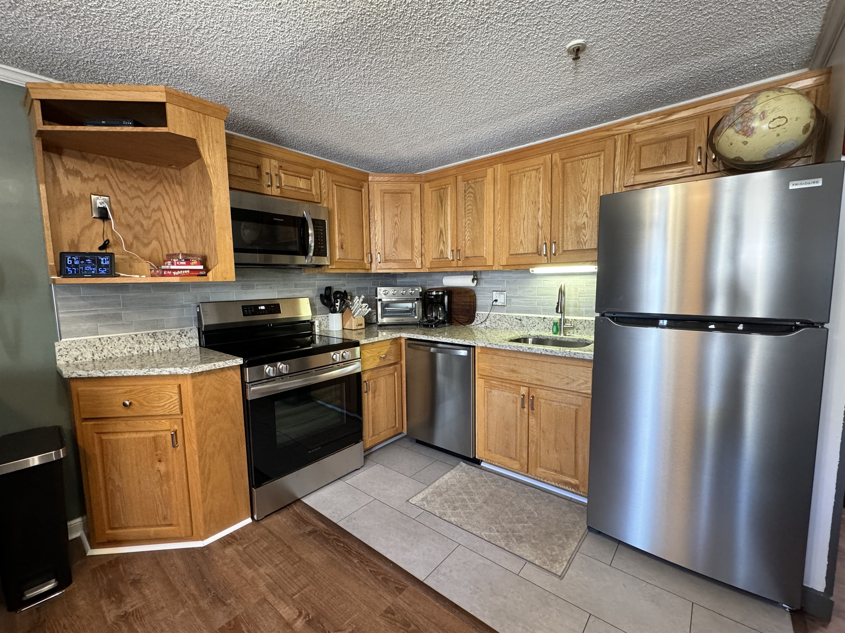 Snowshoe Ski-In/Ski-Out Steps to Ballhooter Lift Mountain Lodge Condo 2
