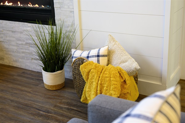 Plenty of throw pillows and blankets for relaxing