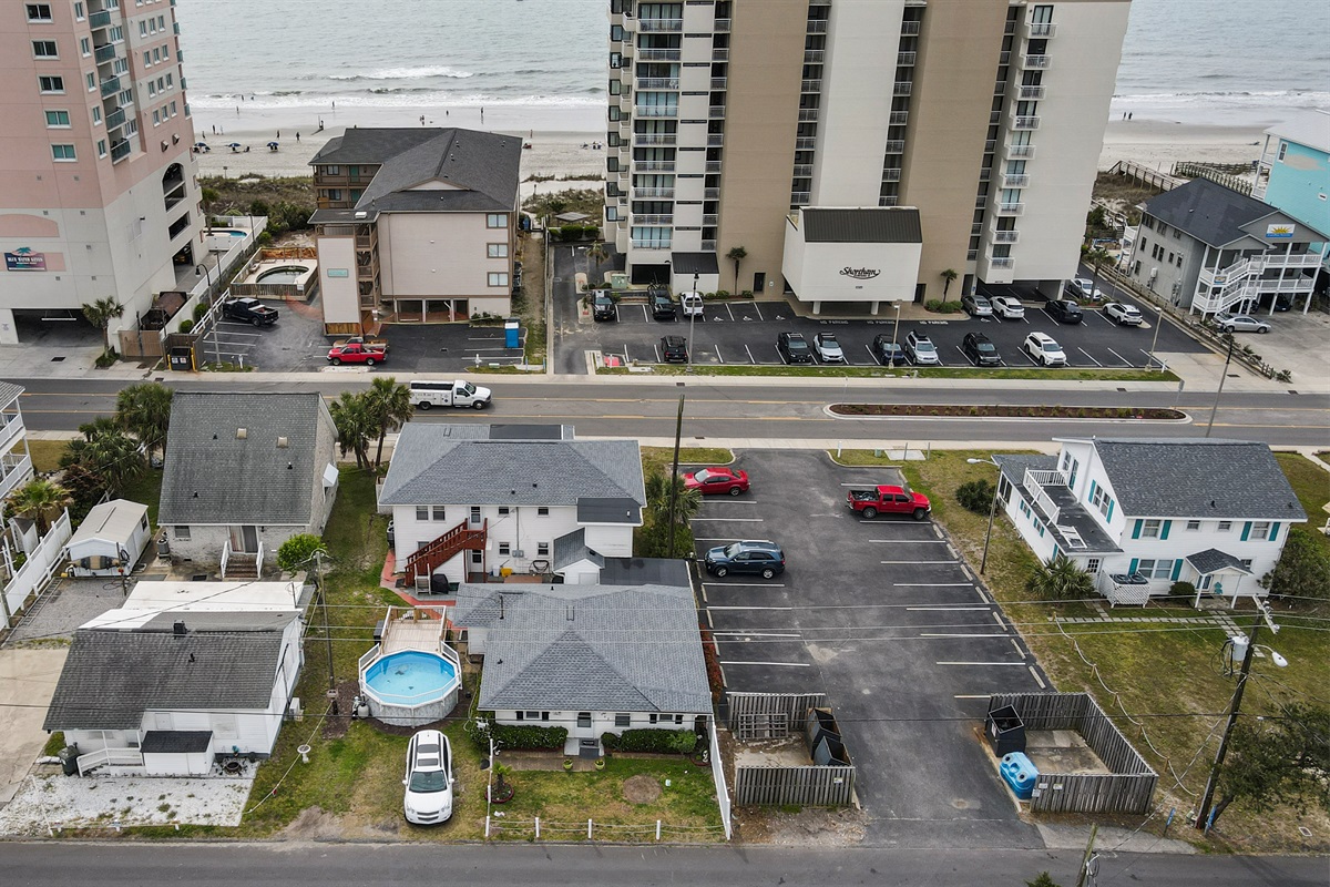 5 Seagals Across from the Beach