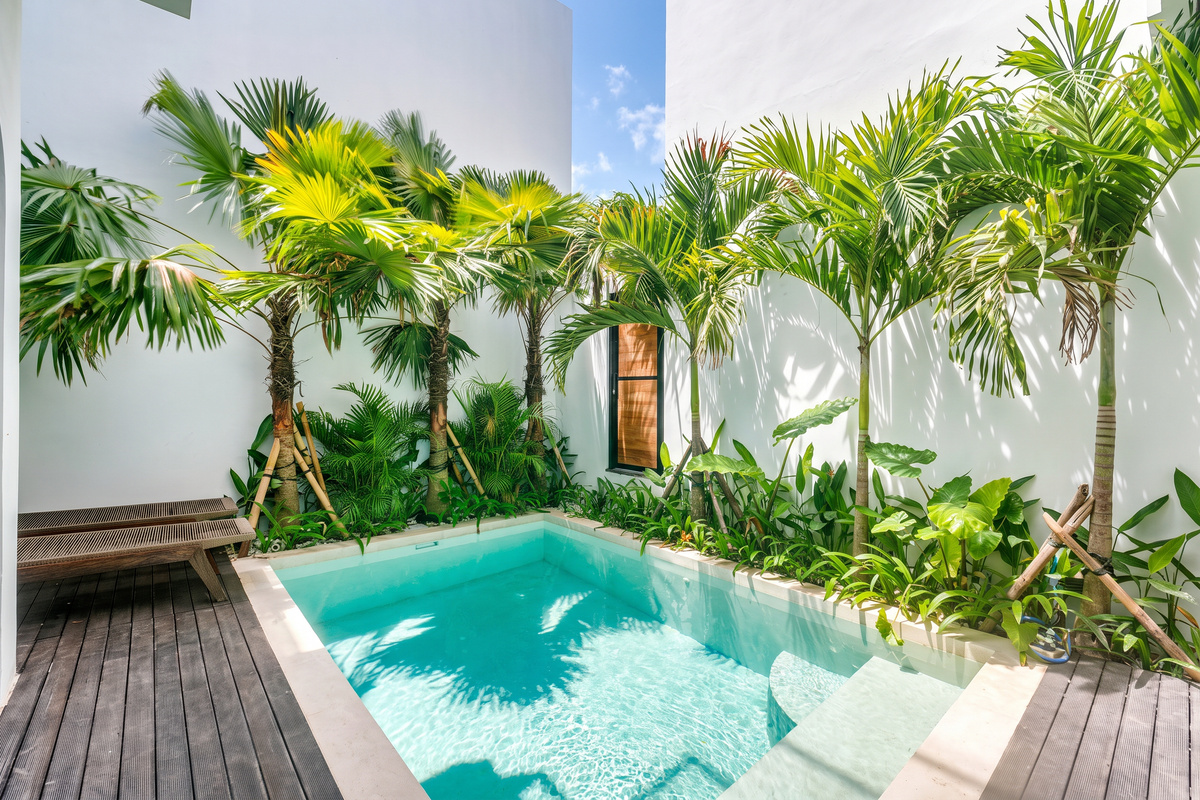 Pool area