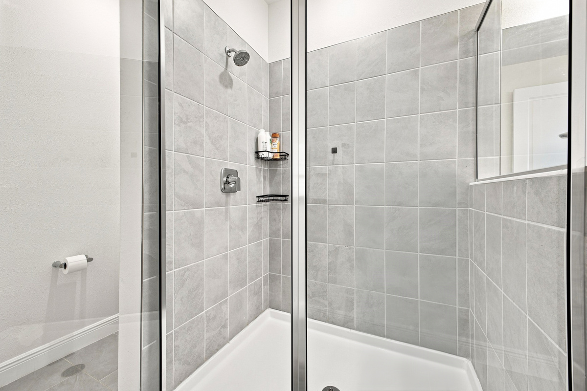 Spacious Master Shower with Shampoo, Conditioner and Body Wash Provided 