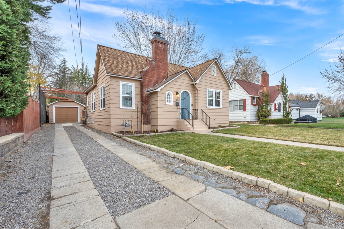 The driveway for up to 4 vehicles.