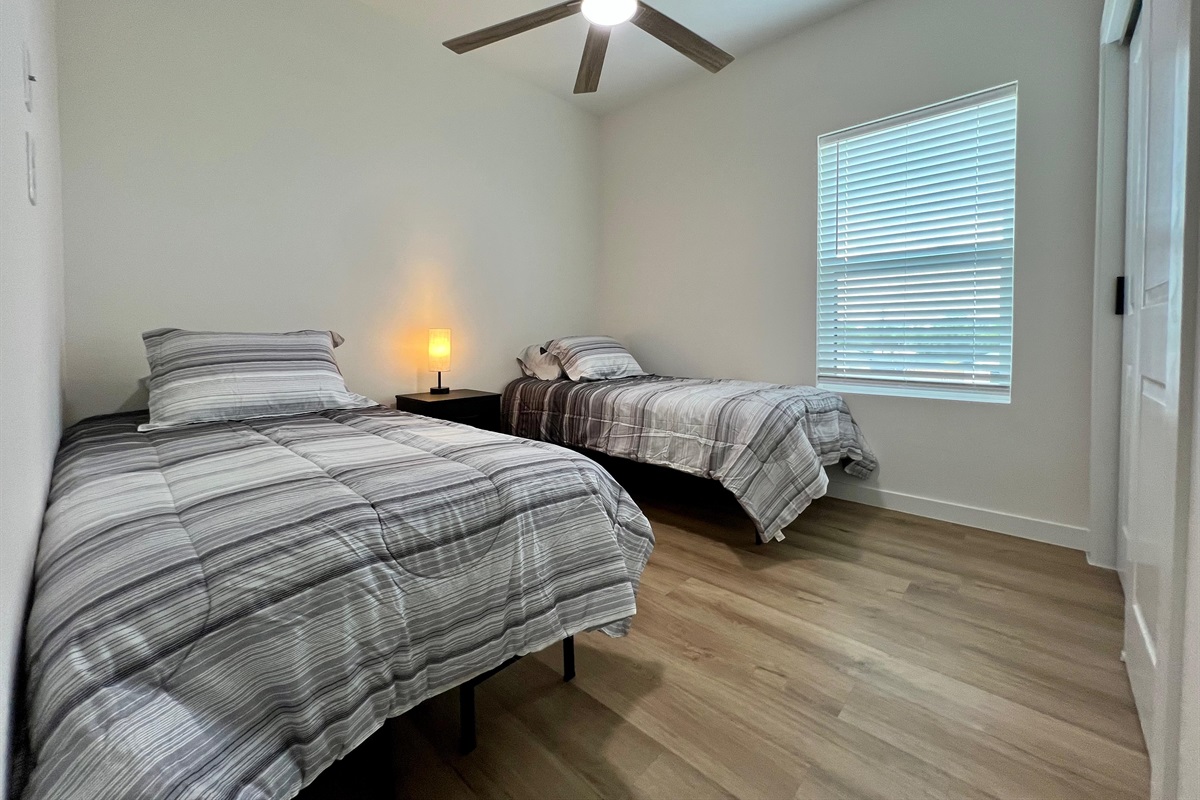 Second Bedroom Upstairs - (2) Twin Beds