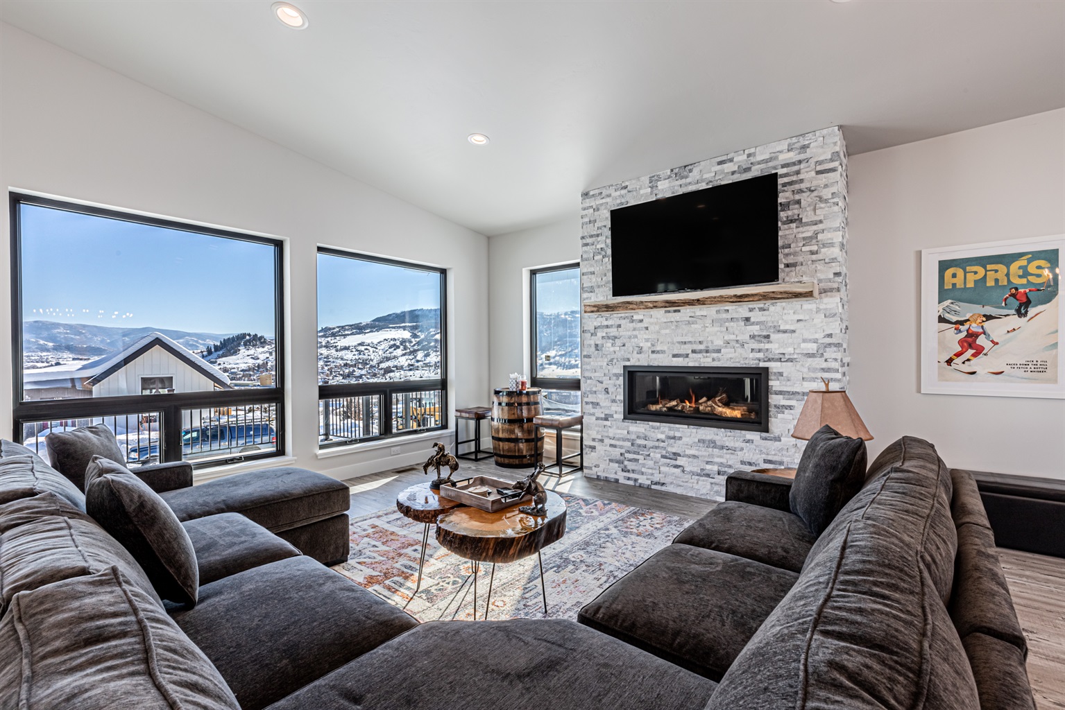 Upper Level - Living Room with Views to the Southeast