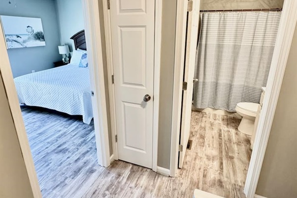 Spacious Bedroom Suite: Bright and airy with plush furnishings, just steps from the beach!