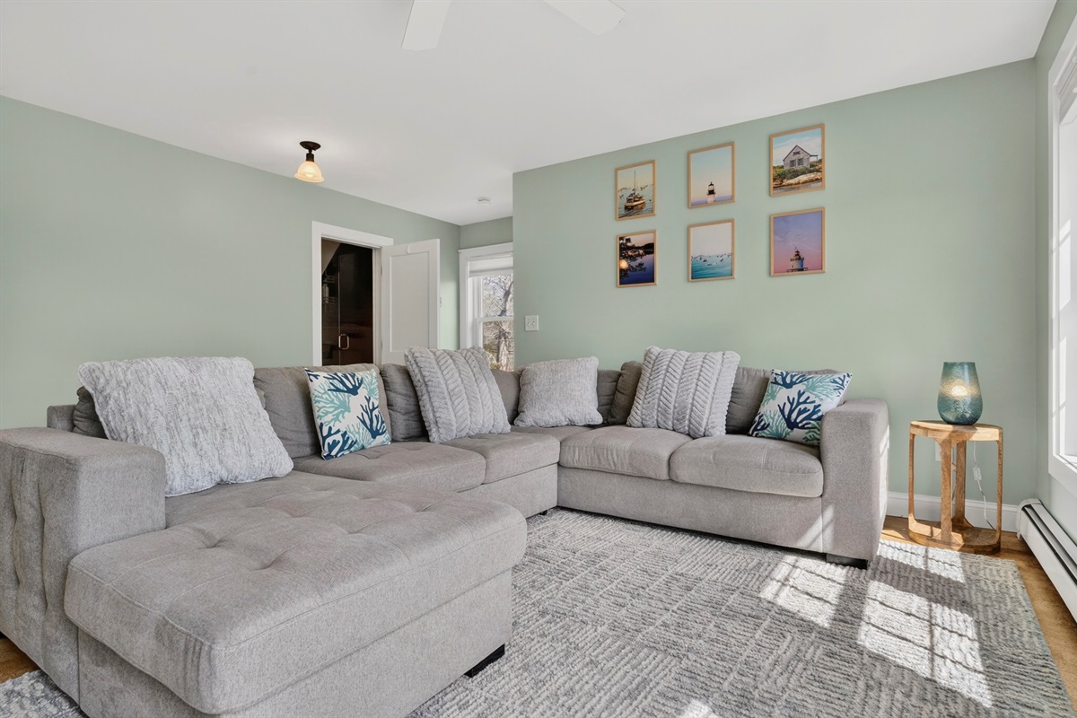 Second floor living room with TV (sleep sofa) 