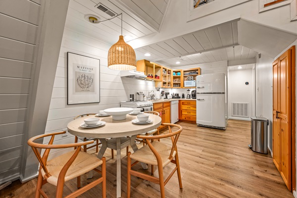 Dining Area for Four