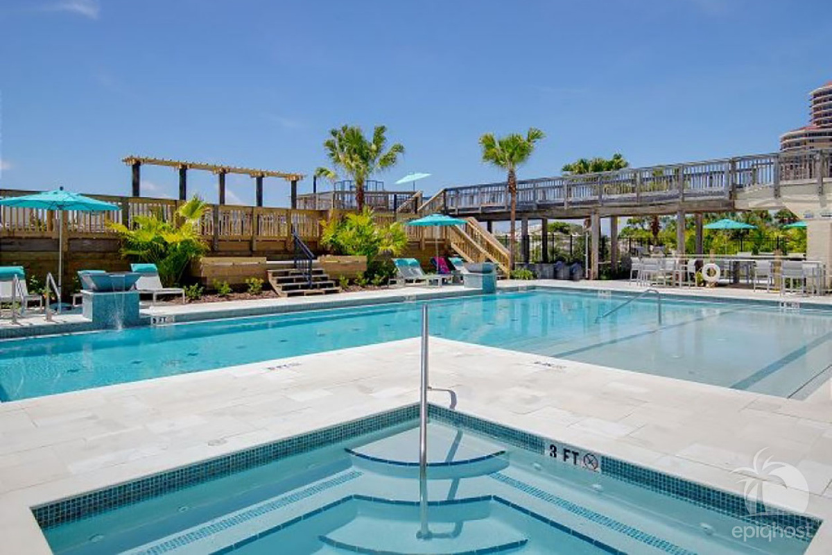 Beachside 1 heated pool and hot tub
