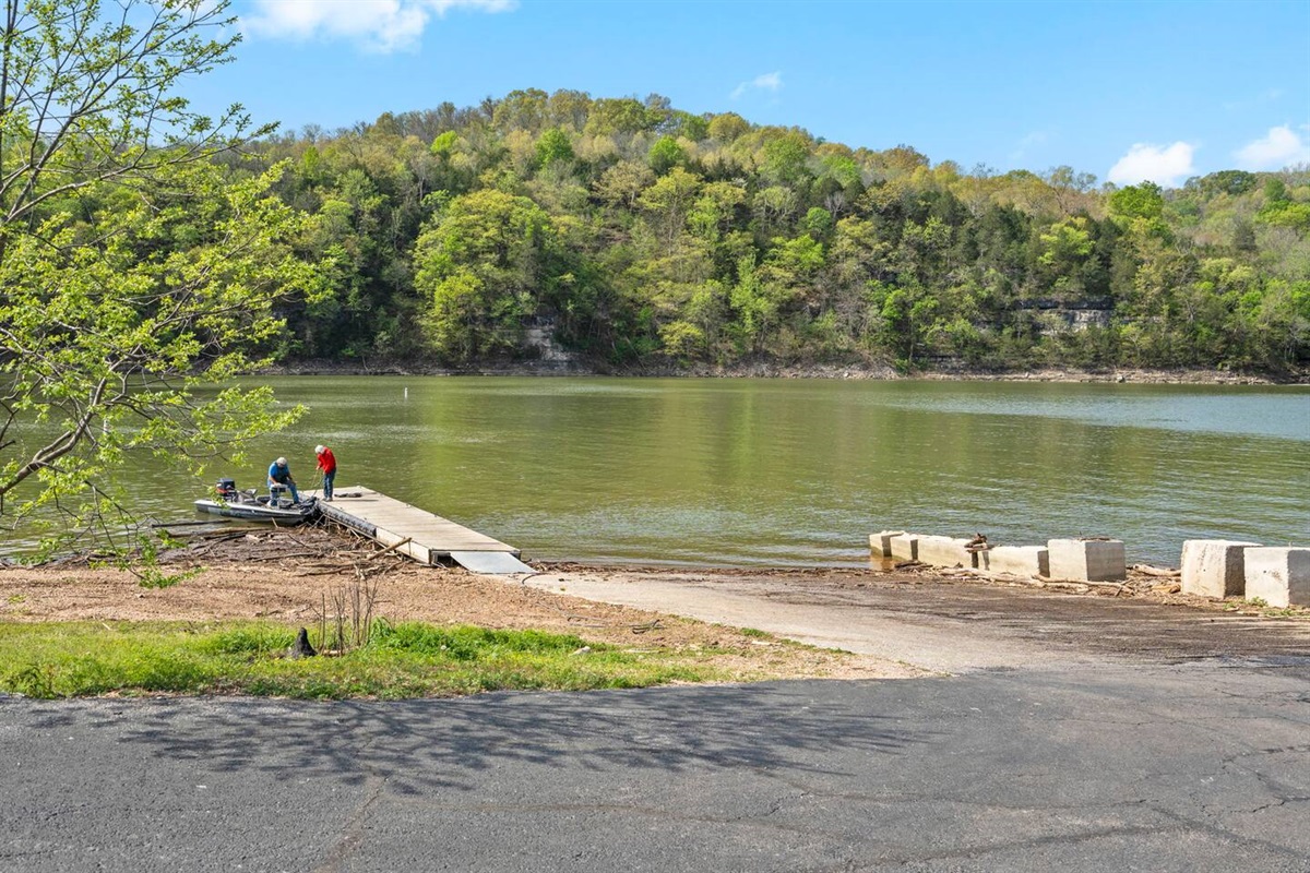 Easy boat launch nearby for lake adventures and fishing.