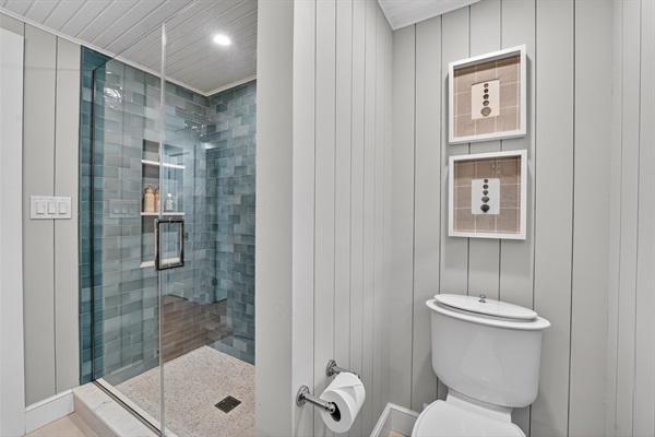 A clean and calming full bathroom on the second floor for your comfort.