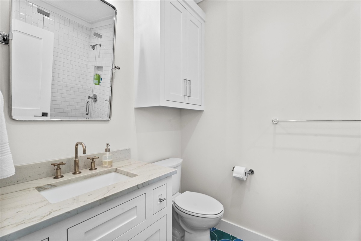 00a0e4c66b1a4521aa707d2017deba5c Large | Beachhouse | Texas | TX | Vacation Homes | Galveston | Crystal Beach | Kokomo | Breezy Days | Beachfront Elegance | Sunrise Serenity | Southern Sands Property Management, LLC