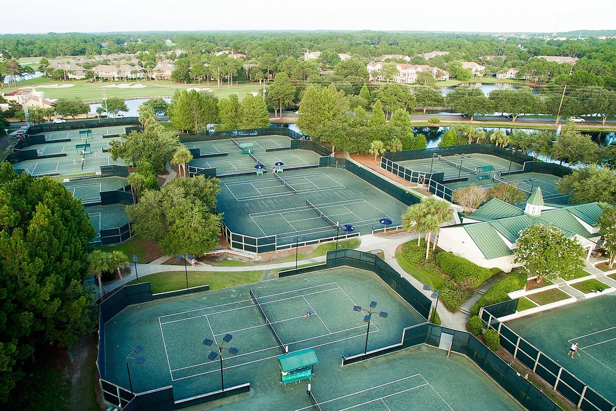 Sandestin tennis and pickleball courts