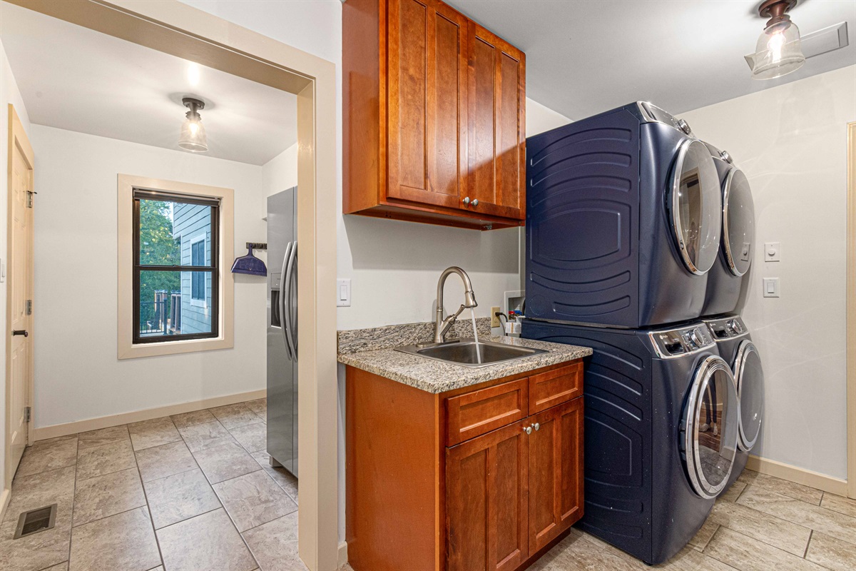 Double stack washers and dryers (laundry detergent provided)