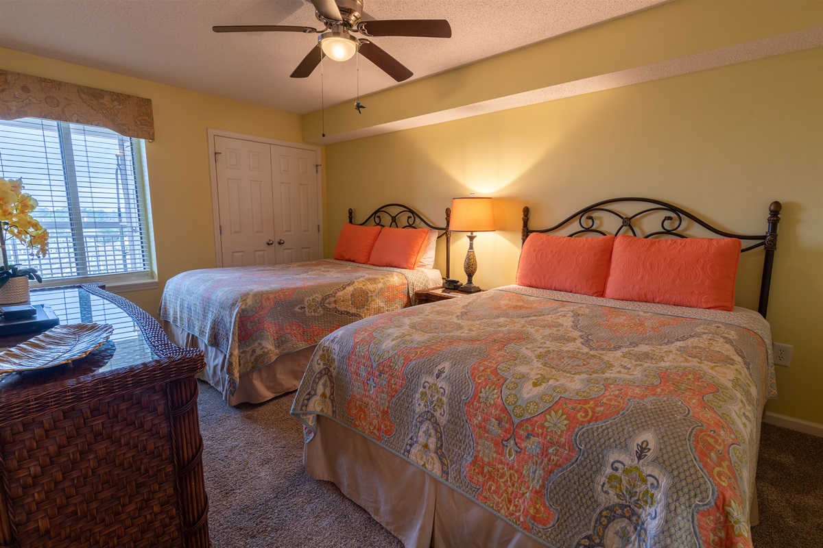 2nd Bedroom - Queens