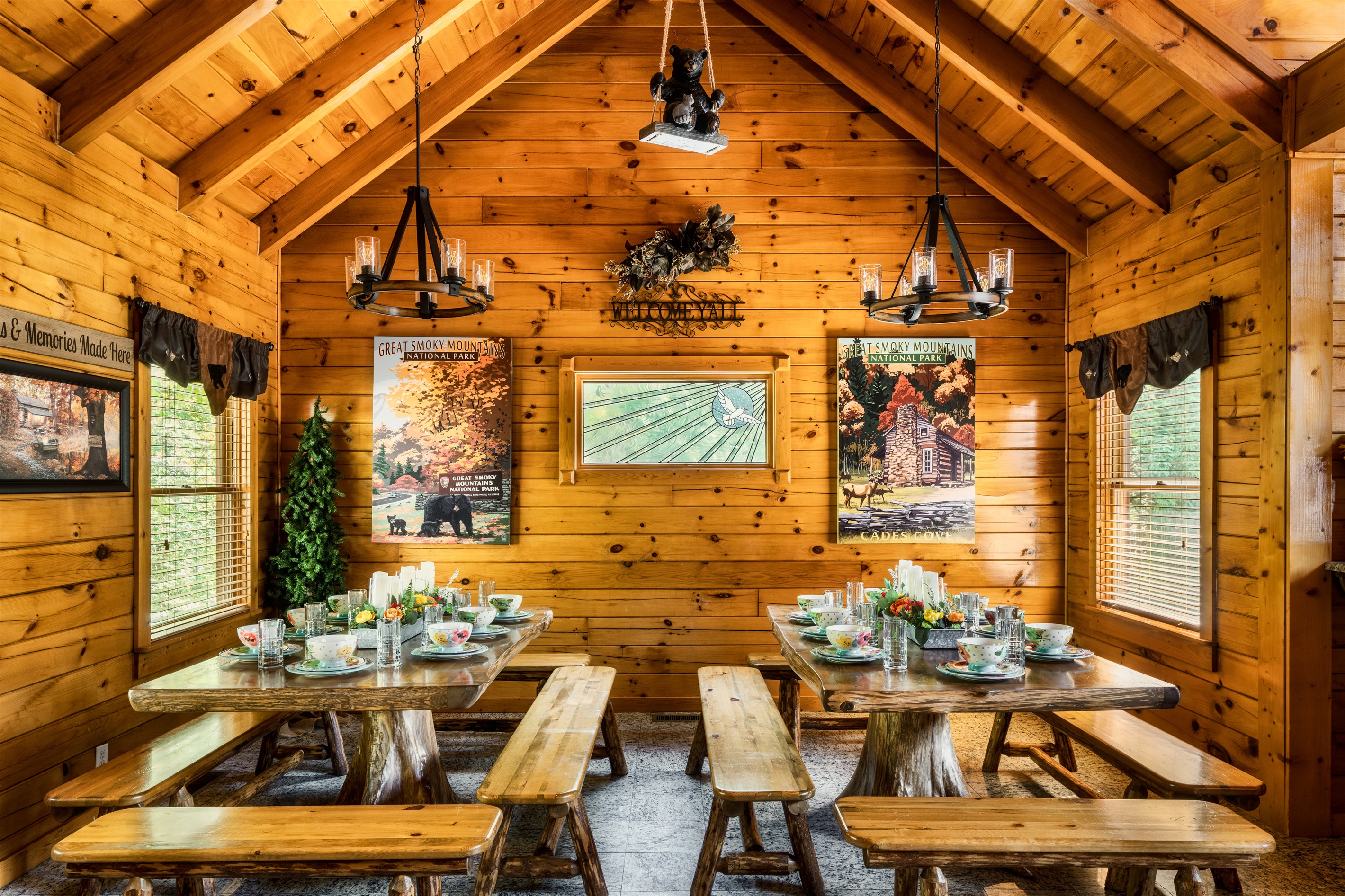Seating for up to 18 with bar stools