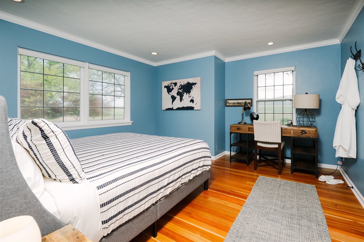 Farmhouse bedroom 3: King bedroom, main floor w/desk. 