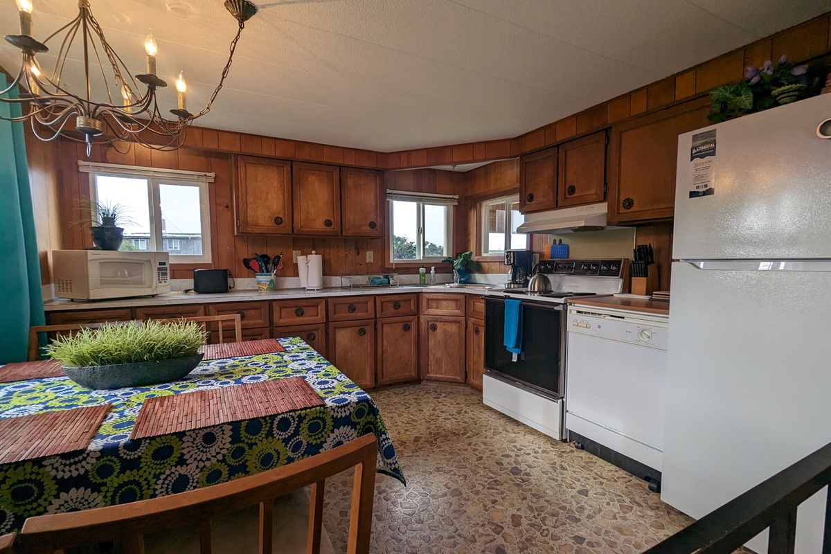 electric range & dishwasher