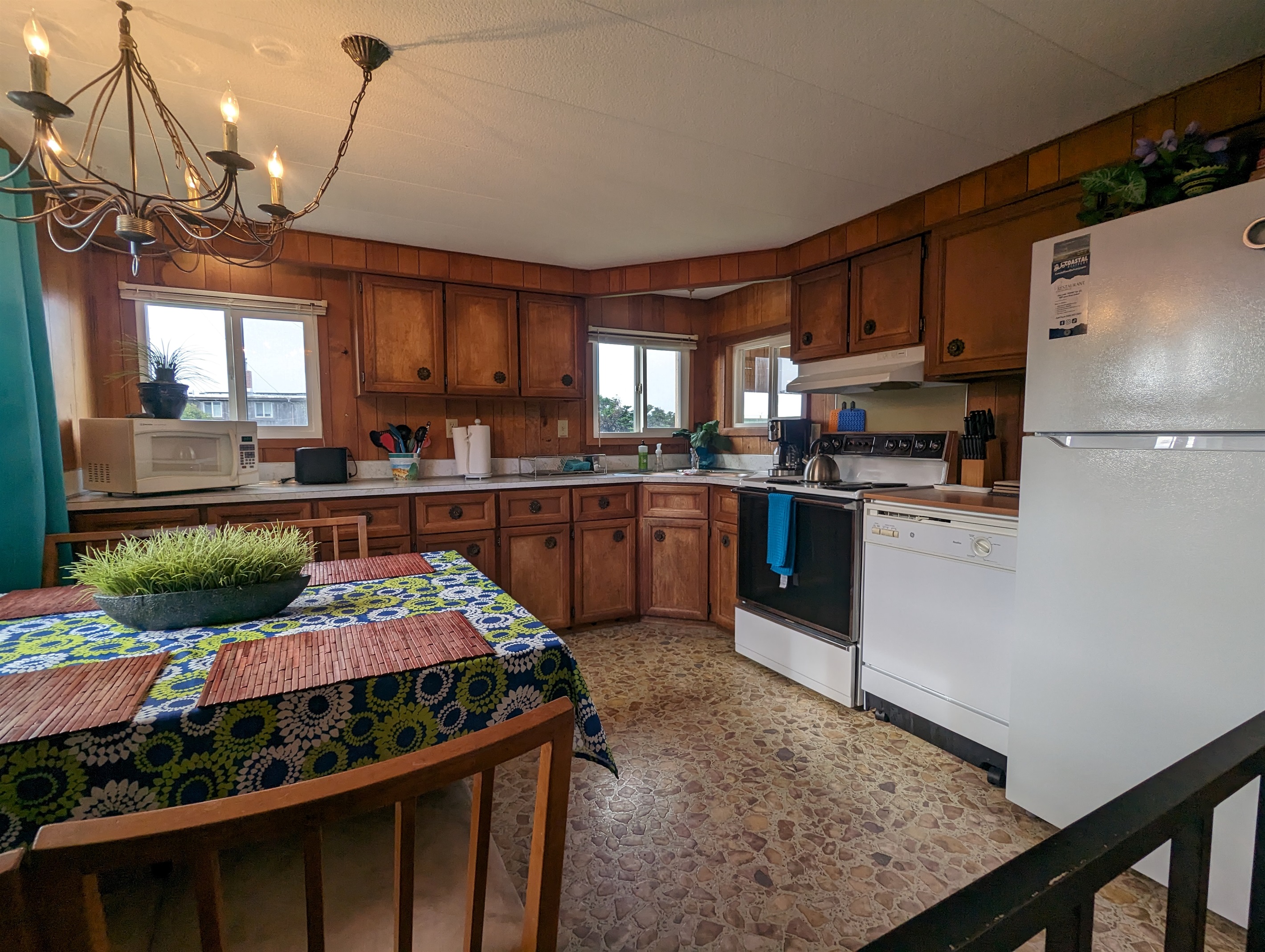 electric range & dishwasher