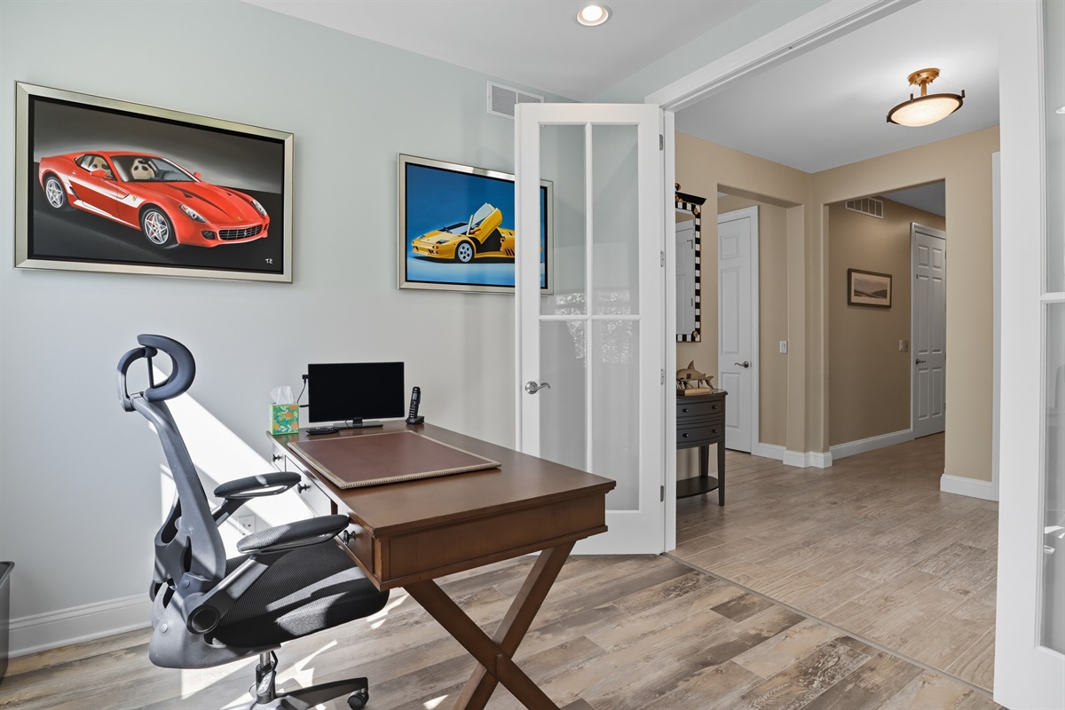 Modern workstation with stylish accents on the main floor.