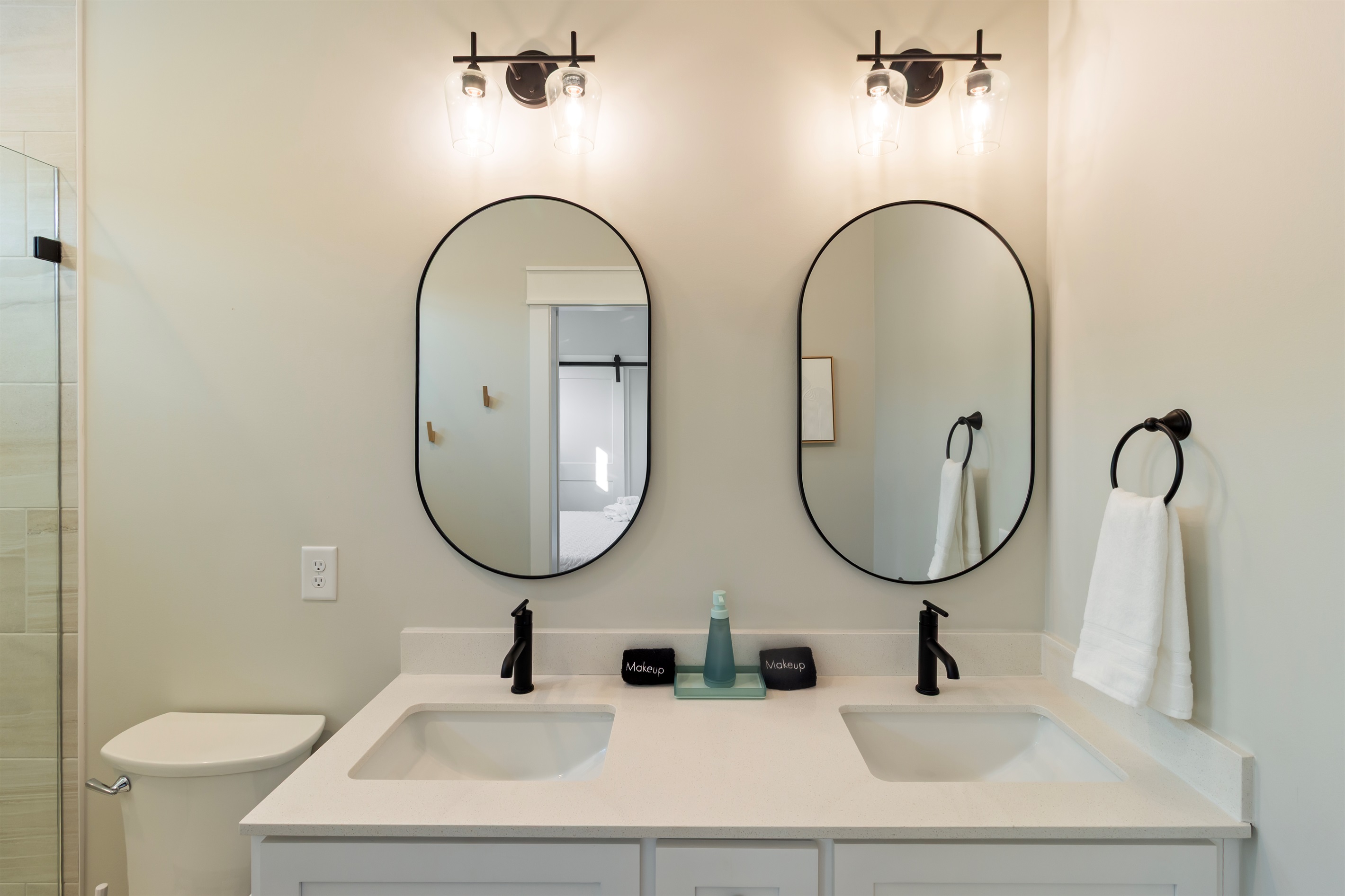 Bathroom 1 - Bed & Bath Linens Provided!