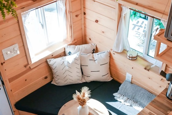 Enjoy your coffee in our nook living room. 