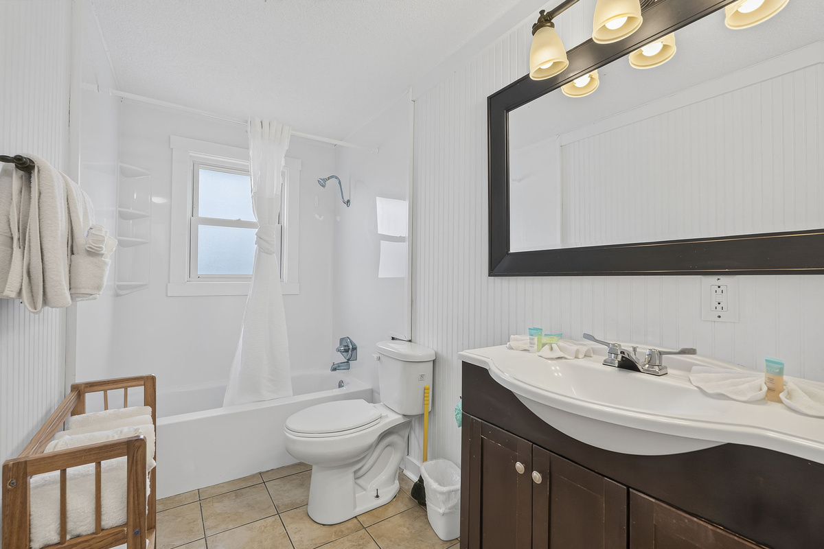 Full bathroom