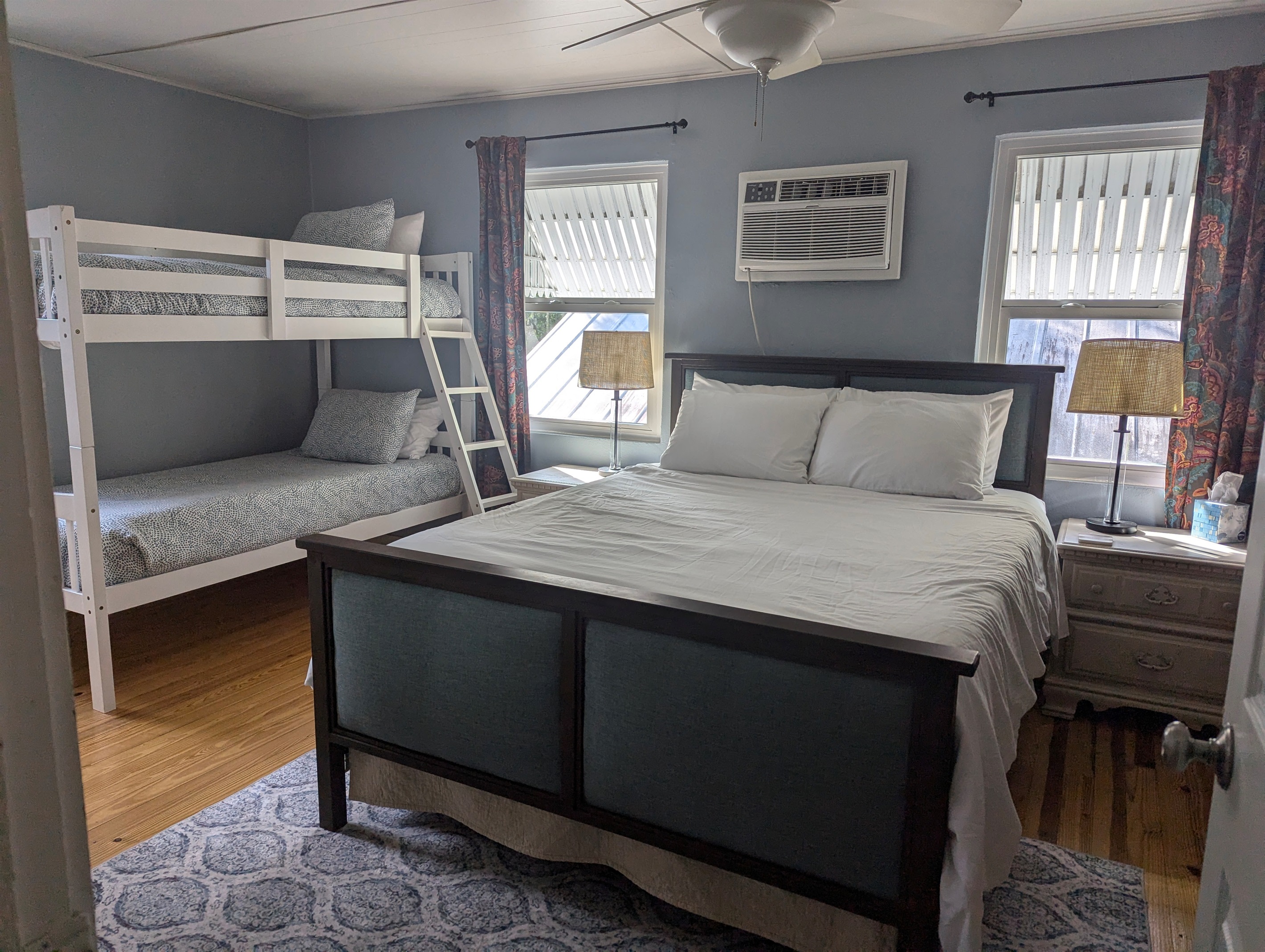 Bedroom (Apartment)