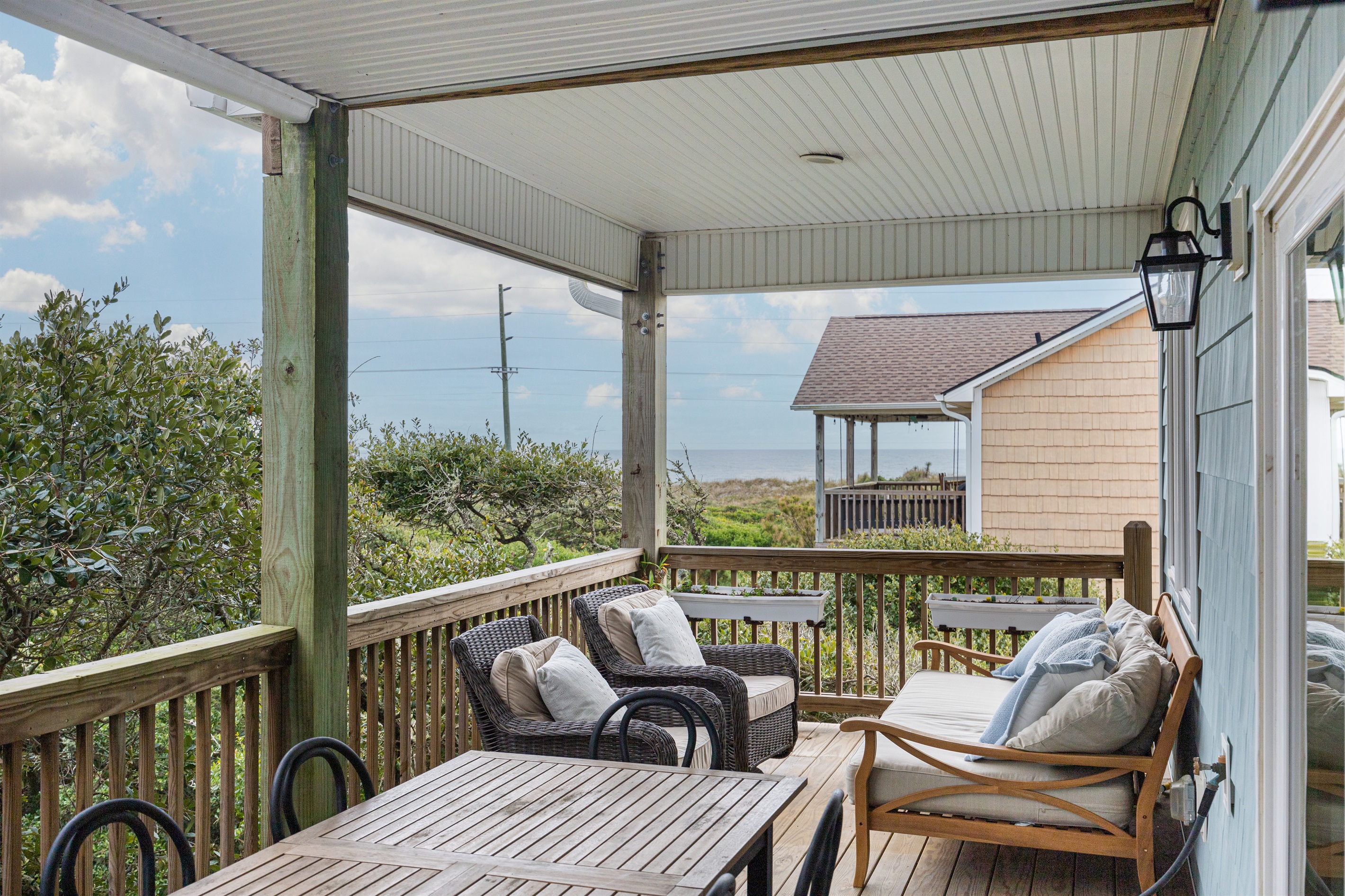 Your perfect morning: coffee in hand, waves in view!