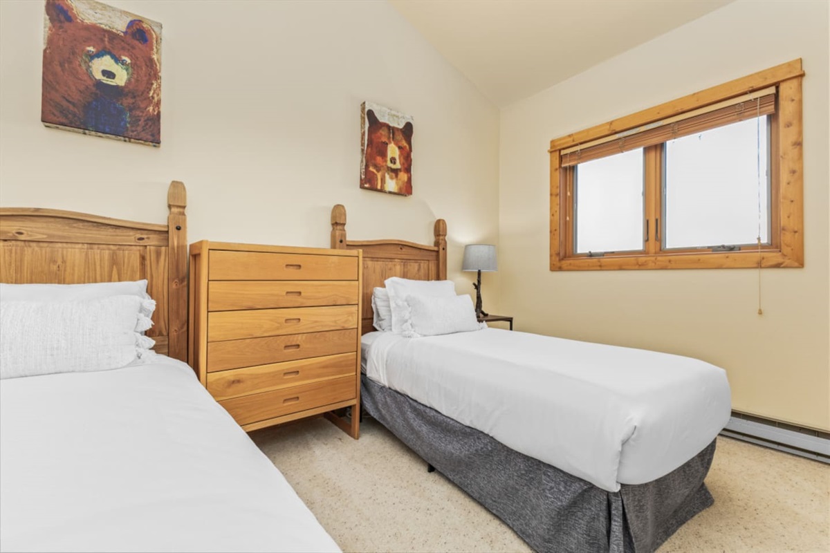 3rd Floor Bedroom #3 |2 Twins