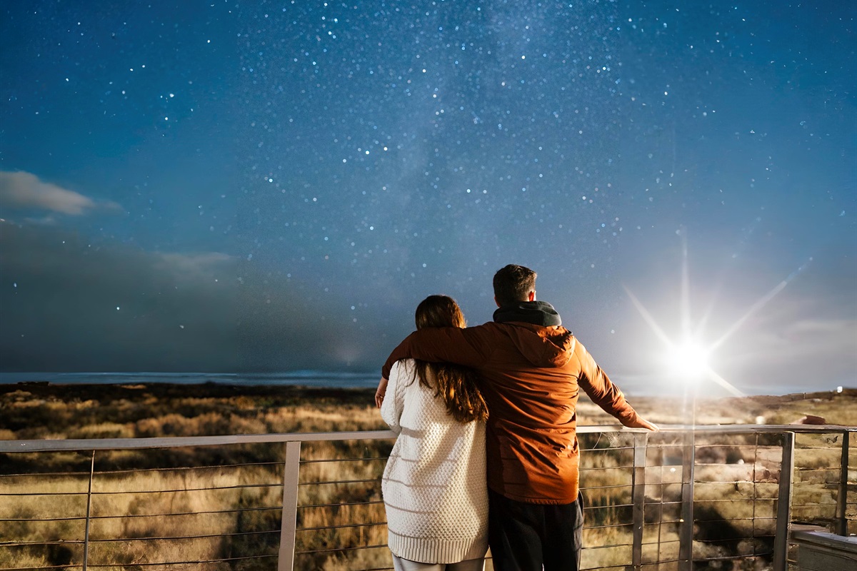 {Views} End the day under a sky full of stars—ocean air, quiet nights, and moments you’ll remember long after you leave.