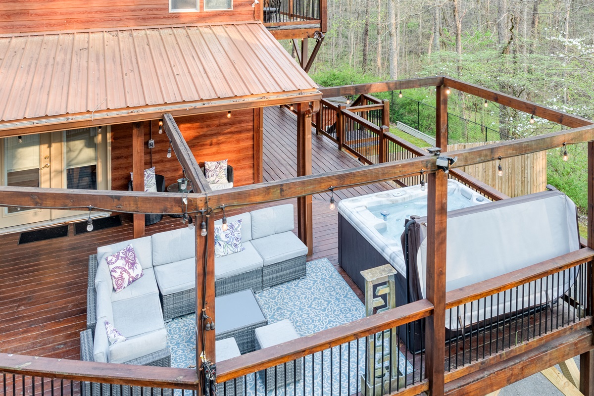 Gather & enjoy outdoors on the deck and Hot Tub