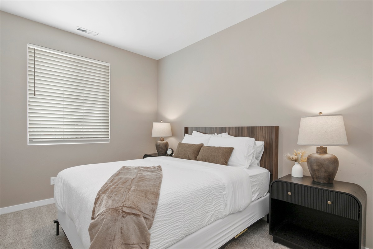 Queen Bed in Guest Room 3