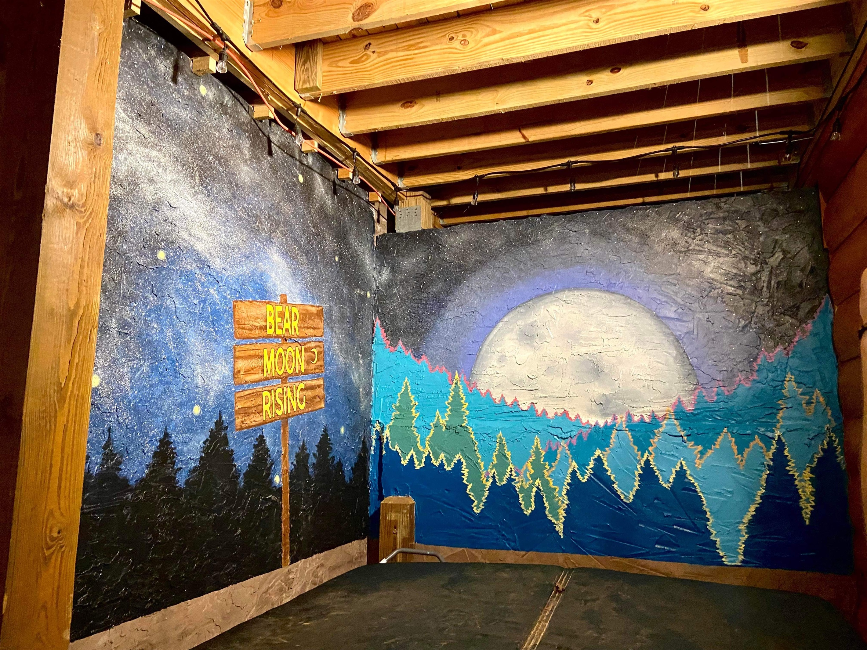 Hot tub under stars, surrounded by art. Perfect combo for late‑night stories or s’more‑talk ‘til dawn.