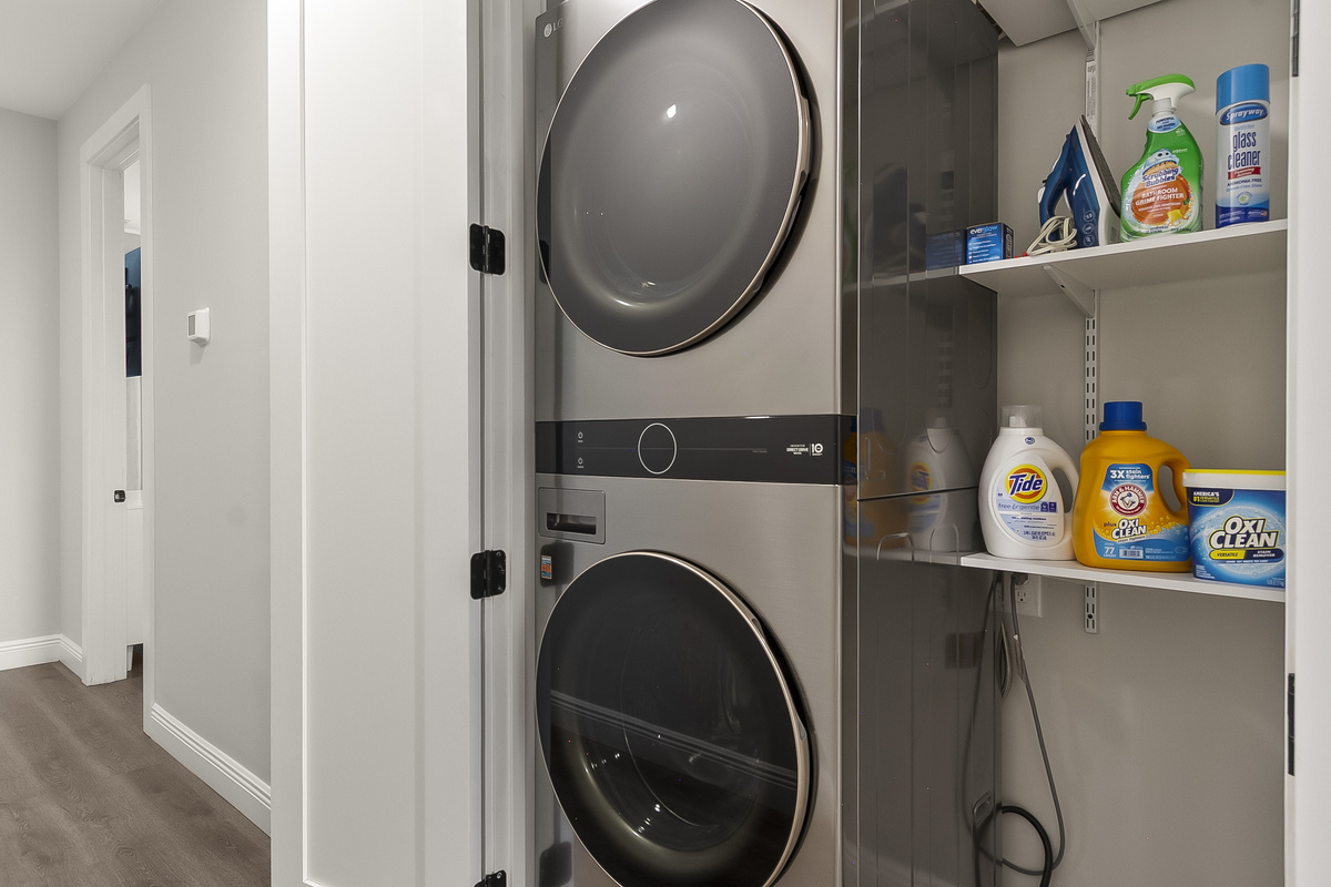 Full washer and dryer