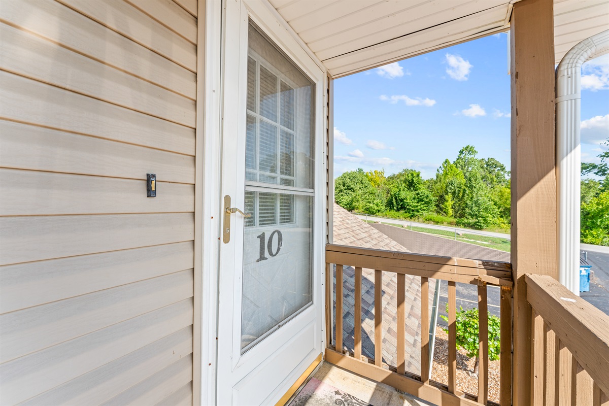 Your private entry welcomes you home after a day out in Branson.