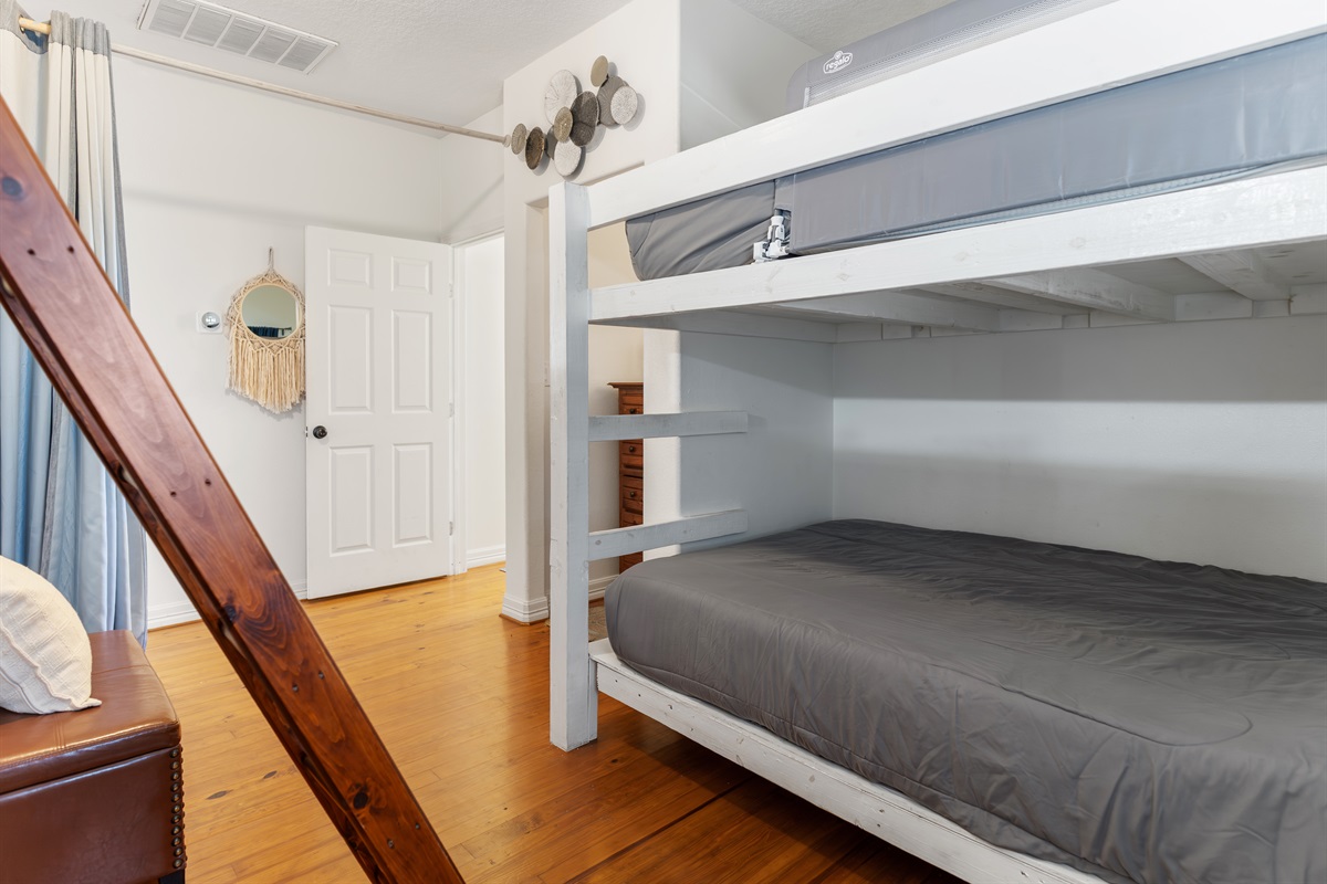 bunkroom