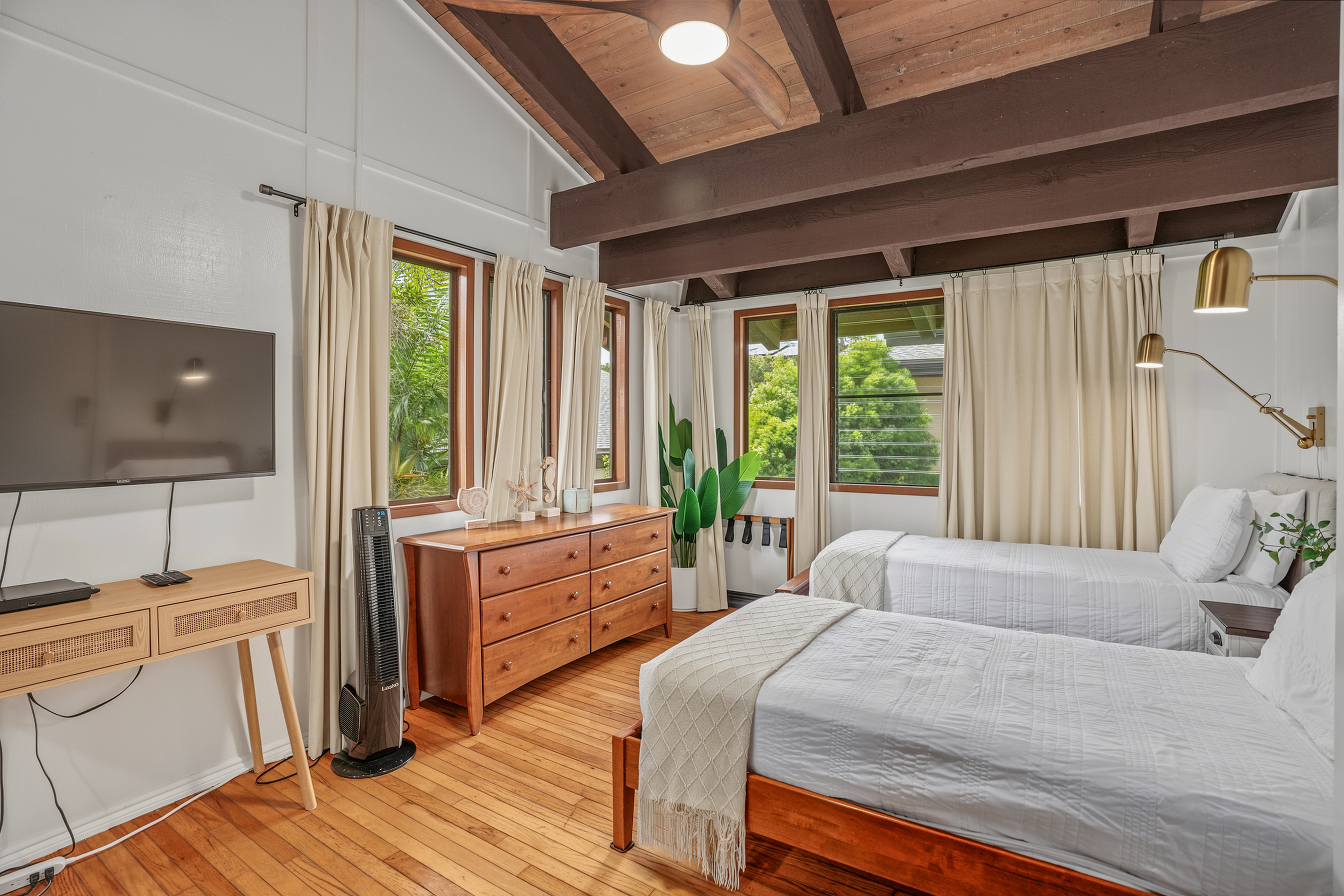 Twin Bedroom