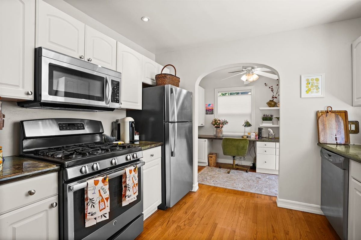 Nespresso machine with coffee pods and a picnic basket for your Napa outings.