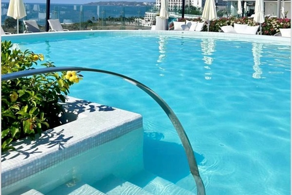 Roof top Pool