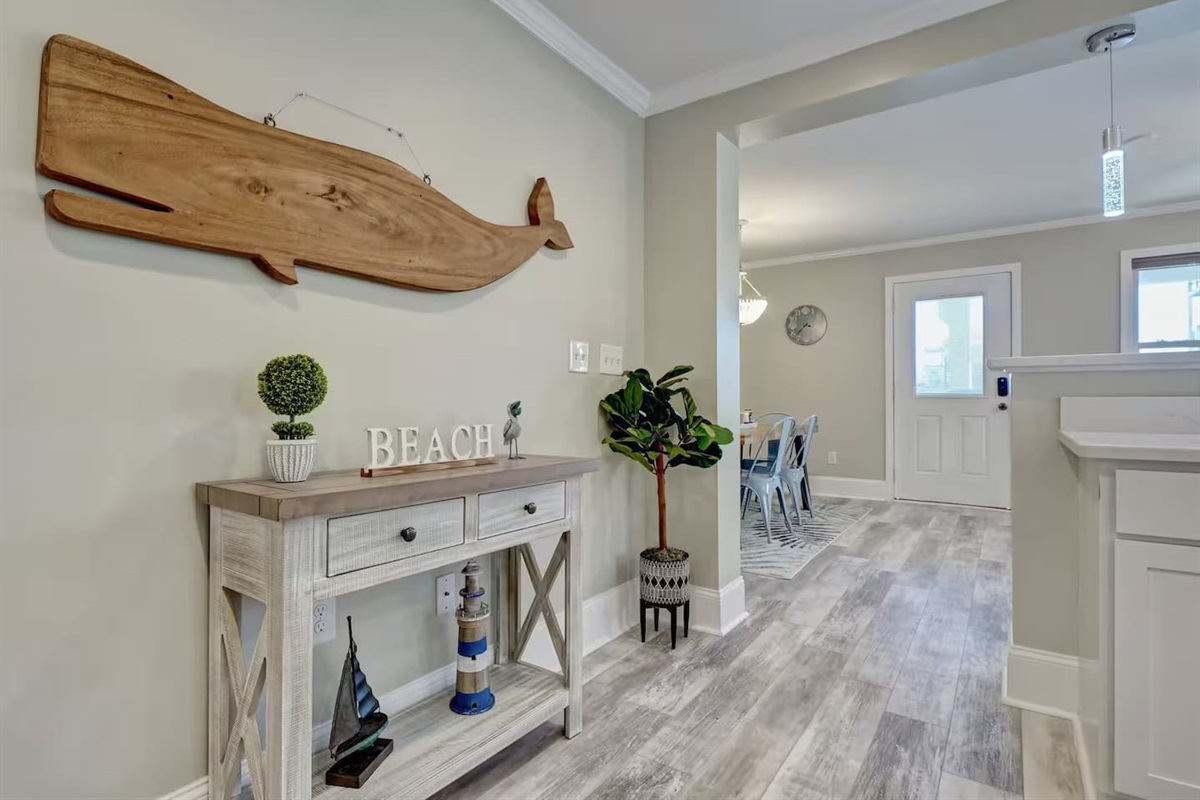 Fun, Beachy décor