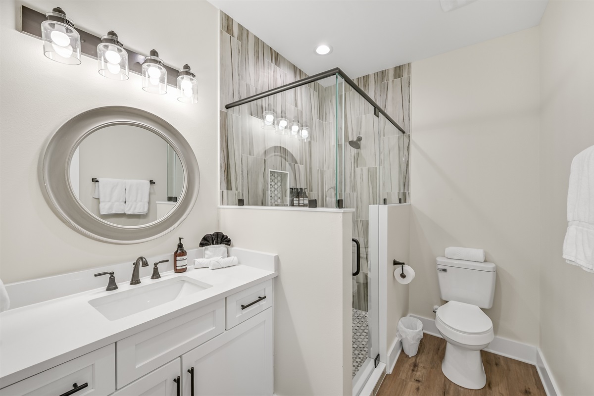 King Suite #4: Private Bathroom (second floor)